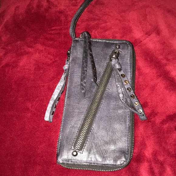 Free People Handbags - Free People wristlet